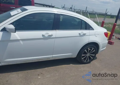 2011 Chrysler 200 S из США, поврежденный, VIN 1C3BC8FG3BN624341